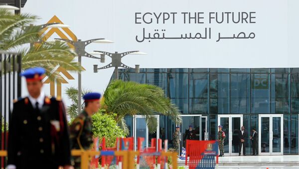 Una conferencia económica internacional para atraer inversiones a Egipto arrancó este viernes en la ciudad de Sharm el Sheij - Sputnik Mundo