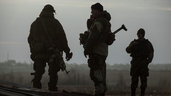 Soldados ucranianos en Donbás (Archivo) - Sputnik Mundo