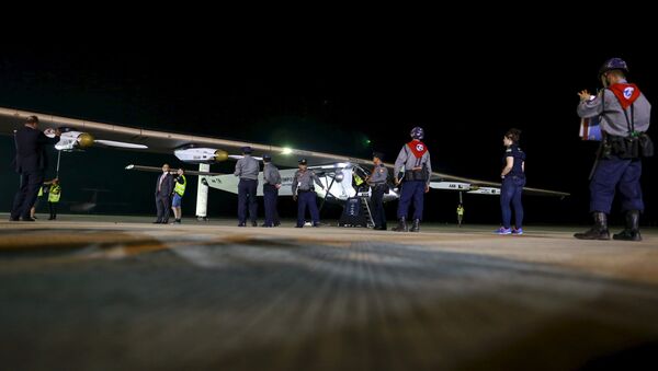 El avión Solar Impulse 2 hace escala en Myanmar dentro de su vuelta al mundo - Sputnik Mundo