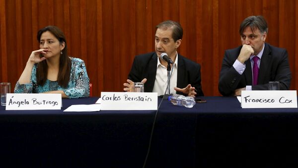 Members of the Inter-American Human Rights Commission (CIDH) Angela Buitrago (L-R), Carlos Beristain and Francisco Cox attend a news conference in Mexico City - Sputnik Mundo