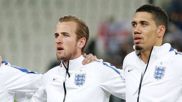 Harry Kane y Chris Smalling, jugadores la Selección Absoluta de Inglaterra - Sputnik Mundo