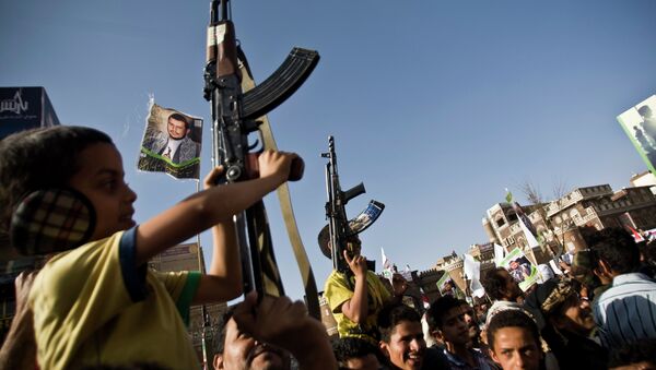 Hasta un tercio de los combatientes en Yemen serían niños, estima la Unicef - Sputnik Mundo