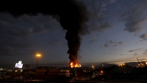 Incendio en el puerto de Santos - Sputnik Mundo