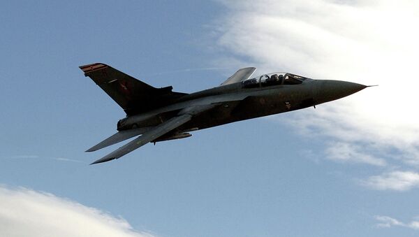 Cazas Tornado F3 de la Fuerza Aérea británica patrullan los cielos de las Malvinas - Sputnik Mundo