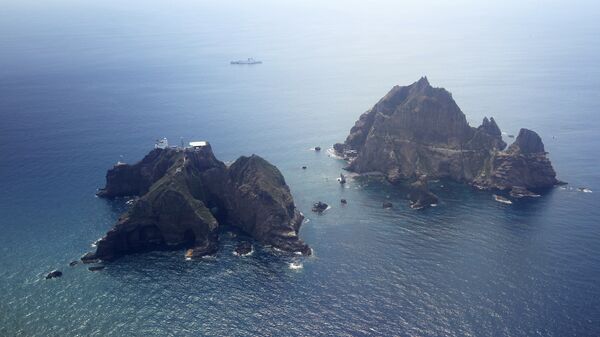 Las rocas de Liancourt (Takeshima en japonés, Dokdo en coreano) - Sputnik Mundo