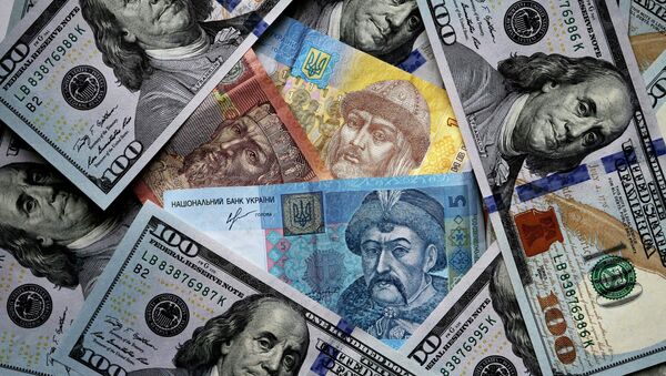 Dólares y grivnas - Sputnik Mundo