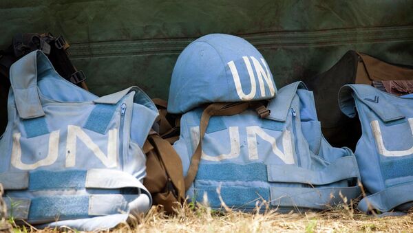 Helmet and flack jackets of the members of the United Nations Peacekeeping Mission - Sputnik Mundo