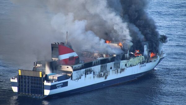 Incendio en el ferry Sprrento de la línea Palma-Valencia - Sputnik Mundo