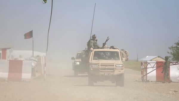 Fuerzas de seguridad de  Afganistán  durante una operación contra los talibanes en el Kunduz (archivo) - Sputnik Mundo