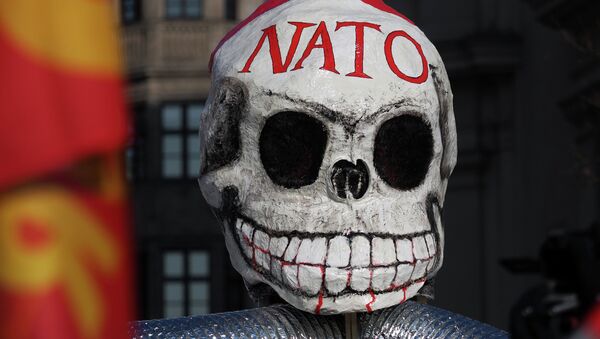 Una máscara en forma de calavera fotografiada durante las protestas anti-OTAN en Múnich. 7 de marzo de 2015 - Sputnik Mundo