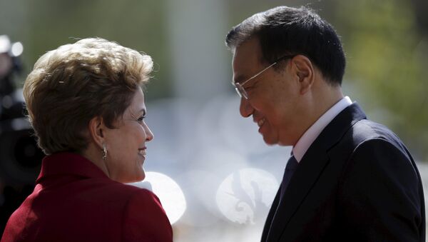 Li Keqiang, primer ministro del Consejo de Estado de China y Dilma Rousseff, presidenta de Brasil - Sputnik Mundo