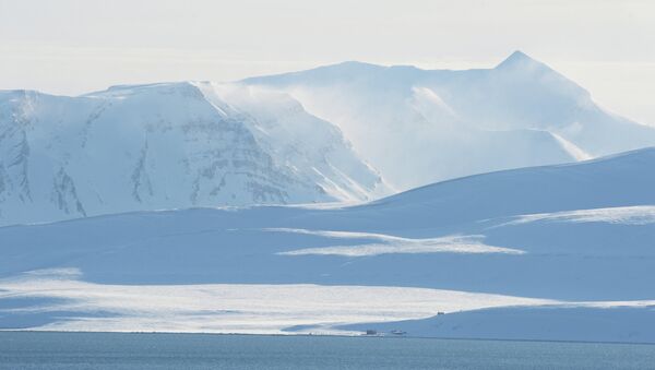 Rusia abrirá base científica en el Ártico para monitorear el clima y ecología de la zona - Sputnik Mundo