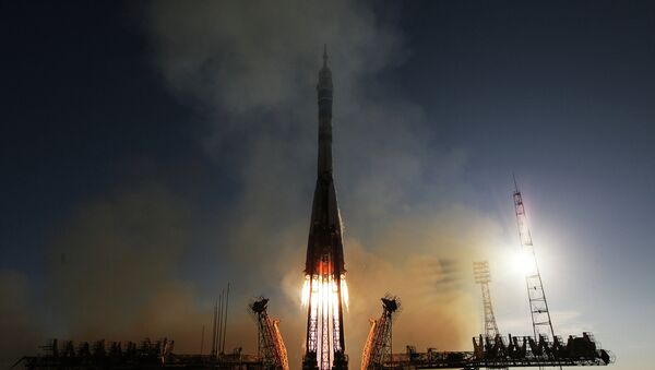 Lanzamiento del cohete Soyuz-FG desde el cosmódromo de Baikonur - Sputnik Mundo