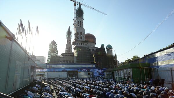 Reconstrucción de la Mezquita Catedral de Moscú - Sputnik Mundo