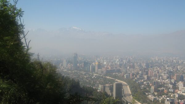 Smog en Santiago de Chile (archivo) - Sputnik Mundo