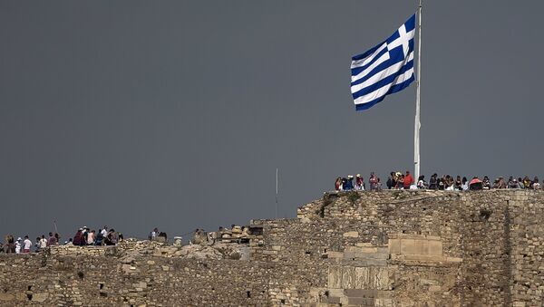 Bandera de Grecia en Acrópolis, Atenas, el 26 de junio, 2015 - Sputnik Mundo