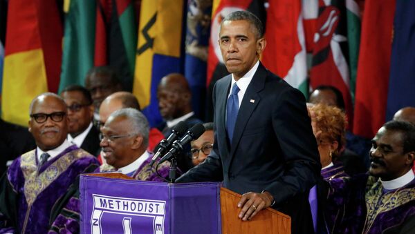 El presidente de EEUU, Barack Obama, en el funeral del reverendo Clementa Pinckney, una de las víctimas del ataque de Charleston - Sputnik Mundo