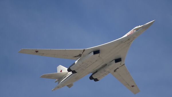 Bombardero estratégico Tu-160 - Sputnik Mundo