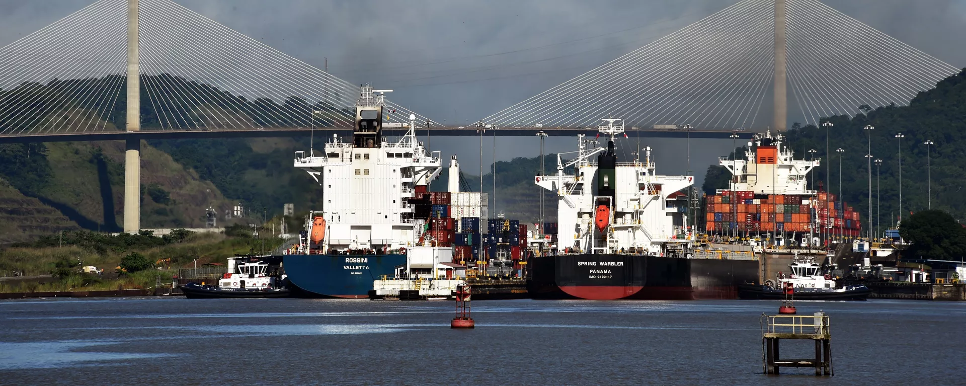 Barcos en las esclusas del canal de Panamá - Sputnik Mundo, 1920, 26.04.2023