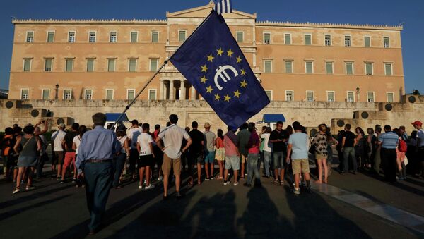 Protesta pro-euro frente al Parlamento de Grecia en Atenas - Sputnik Mundo