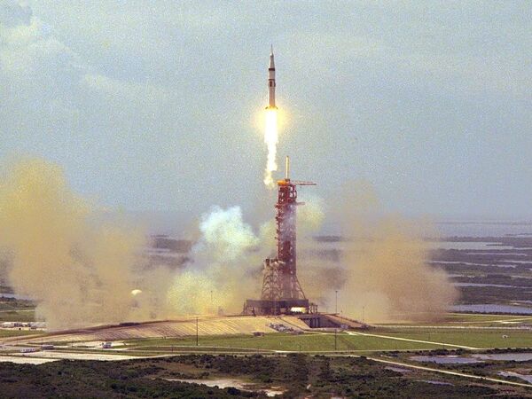 Soyuz-Apolo: comienzo de la cooperación en el espacio Soyuz-Apolo: comienzo de la cooperación en el espacio - Sputnik Mundo