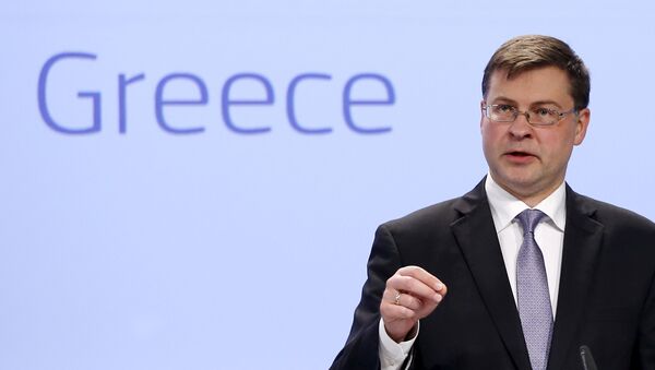 Valdis Dombrovskis, vicepresidente de la Comisión Europea, en Bruselas, Bélgica, el 15 de julio, 2015 - Sputnik Mundo