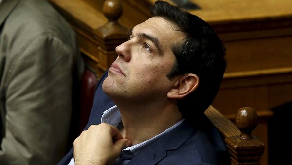 Greek Prime Minister Alexis Tsipras looks on during a parliamentary session in Athens, Greece July 23, 2015. - Sputnik Mundo
