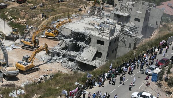 Demolición las viviendas en Beit El antes de construcción las nuevos - Sputnik Mundo