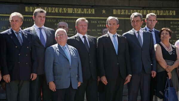 Parlamentarios franceses durante su visita a Crimea - Sputnik Mundo