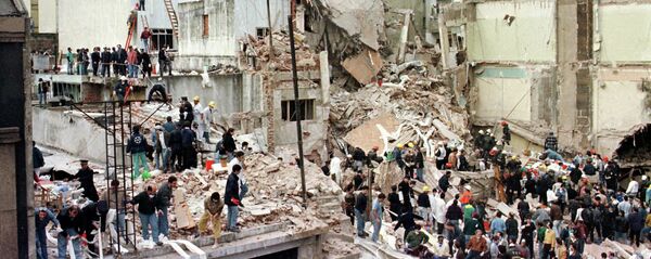 Búsqueda de sobrevivientes de un ataque a la AMIA Búsqueda de sobrevivientes de un ataque a la AMIA - Sputnik Mundo