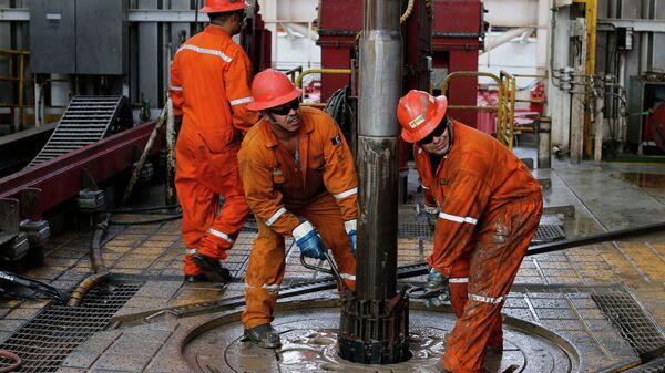 Extracción de petróleo en México - Sputnik Mundo