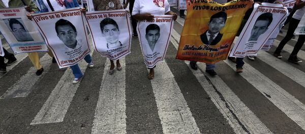 Fotos de 43 estudiantes desaparesidos Fotos de 43 estudiantes desaparesidos - Sputnik Mundo