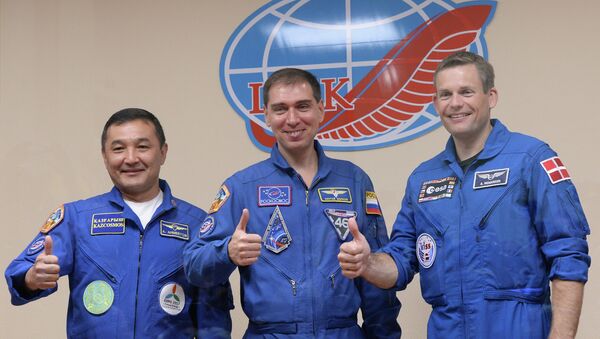 Cosmonautas Aydin Aimbétov, Serguéi Vólkov y Andreas Mogensen durante una rueda de prensa, el 1 de septiembre, 2015 - Sputnik Mundo