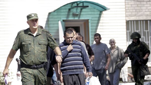Prisioneros de guerra en Donetsk - Sputnik Mundo