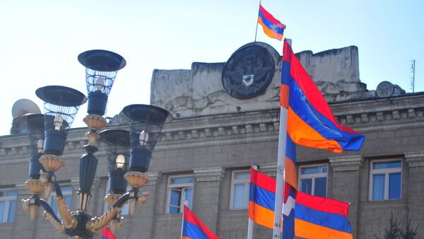 Palacio presidencial en Stepanakert, capital de la República de Nagorno-Karabaj - Sputnik Mundo