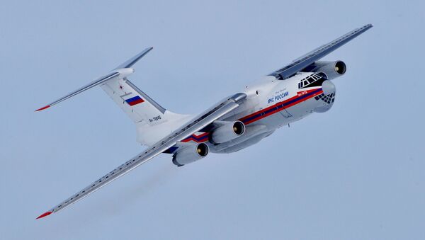 Avión Il-76 del Ministerio de Emergencia de Rusia - Sputnik Mundo
