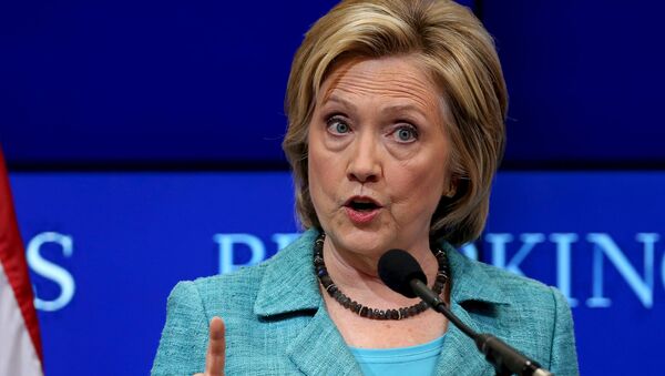 Hillary Clinton, precandidata en la carrera presidencial de EEUU - Sputnik Mundo