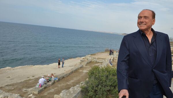 Ex primer ministro de Italia, Silvio Berlusconi en Crimea - Sputnik Mundo