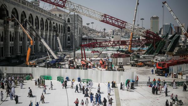 Grúa caída en la Gran Mezquita de La Meca - Sputnik Mundo