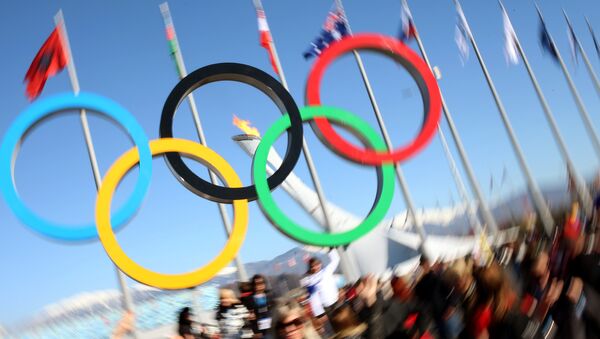 Emblema olímpica en Sochi (archivo) - Sputnik Mundo