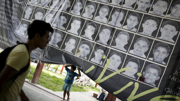 Fotos de los estudiantes desaparecidos en el estado de Guerrero, México - Sputnik Mundo