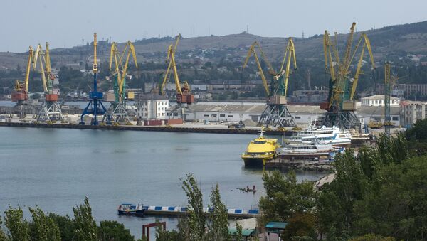 Puerto de Feodosia, Crimea - Sputnik Mundo