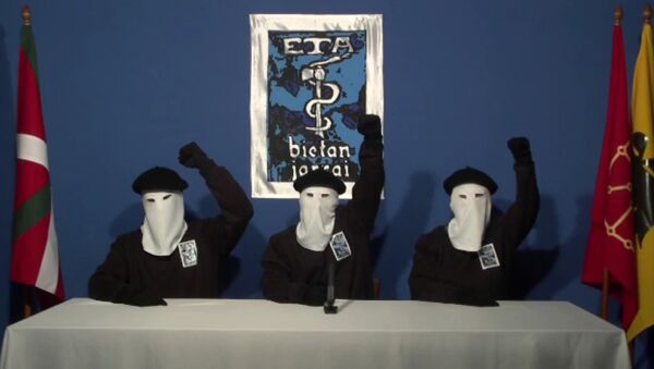 Masked members of the Basque militant group ETA - Sputnik Mundo