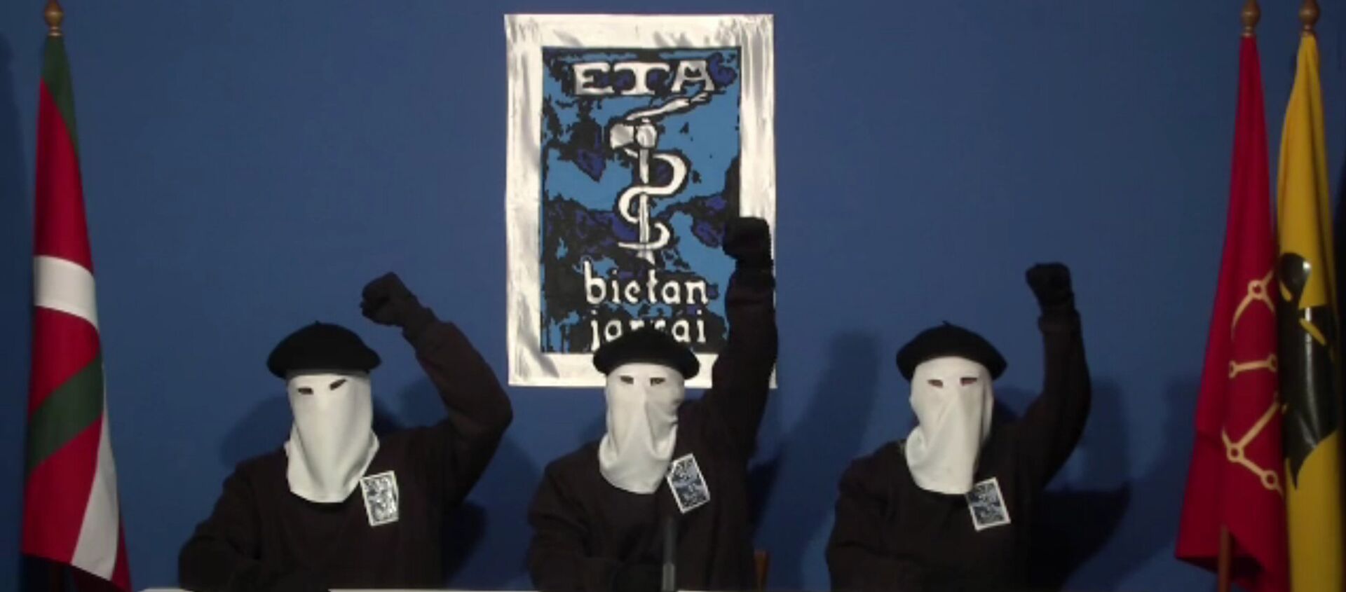 Masked members of the Basque militant group ETA - Sputnik Mundo, 1920, 03.05.2018