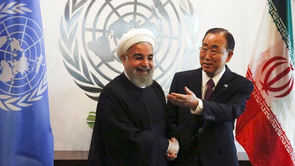 Secretario general de la ONU, Ban Ki-moon y presidente de Irán, Hasan Rouhaní - Sputnik Mundo
