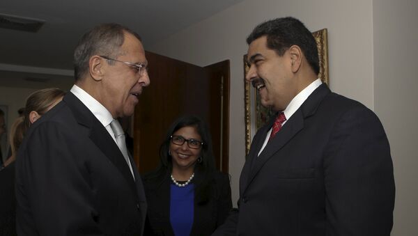 Serguéi Lavrov, ministro de Exteriores de Rusia y Nicolás Maduro, presidente de Venezuela - Sputnik Mundo
