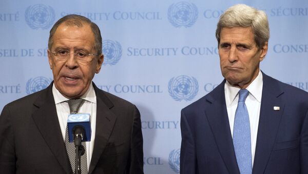 Ministro de Exteriores de Rusia, Serguéi Lavrov, y secretario de Estado de EEUU, John Kerry - Sputnik Mundo