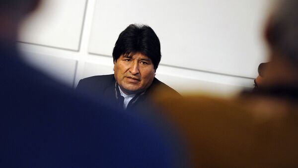 Evo Morales, President of Bolivia, gestures during a press conference on November 3, 2014 in Vienna - Sputnik Mundo