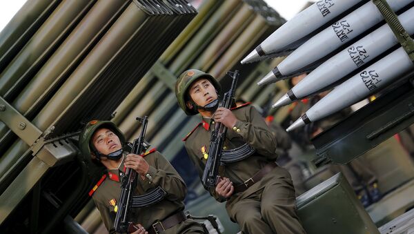 Corea del Norte celebró el 70 aniversario del Partido de los Trabajadores con un gran desfile militar - Sputnik Mundo
