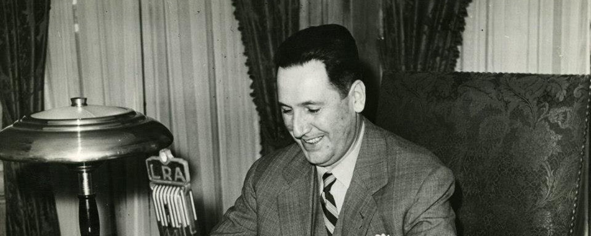 El Presidente Juan Domingo Perón hablando por LRA Radio Nacional - Sputnik Mundo, 1920, 16.10.2020